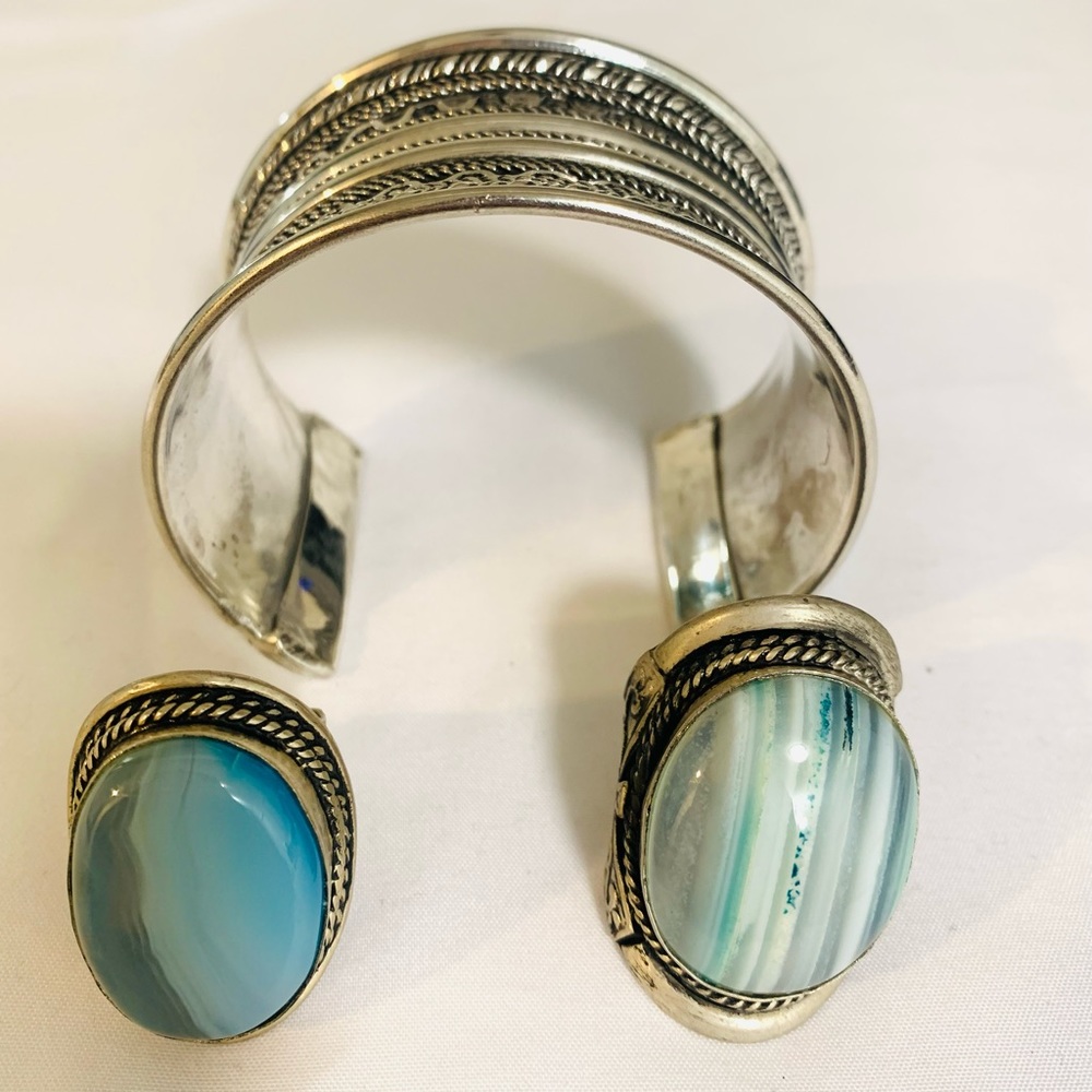 Adjustable cuff bracelet with ring set